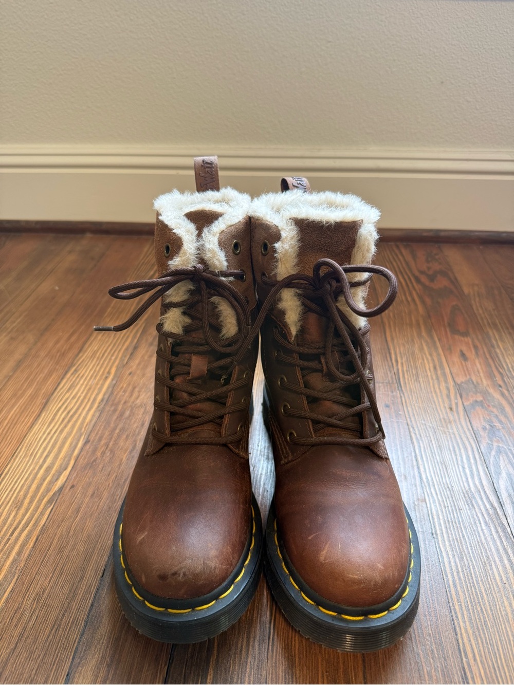 Dr. Martens Kolbert 1460 Winterized Boot Women’s Size 6